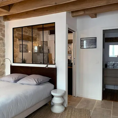 Charming Issy-les-Moulineaux