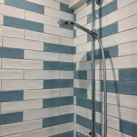 Charming * Issy-les-Moulineaux